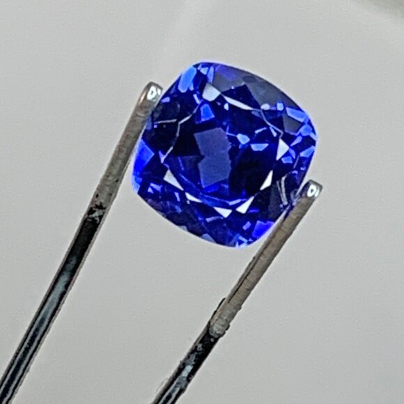 Elegant Blue Sapphire Gemstone Jewelry with certificate - Picture 6 of 13